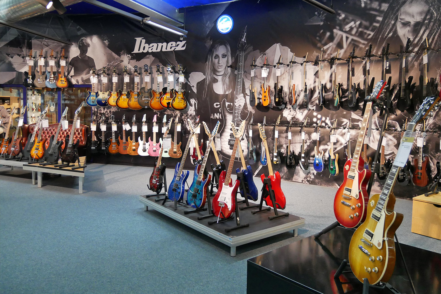 Ausstellung der E-Gitarren