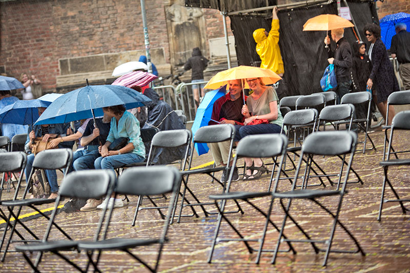 Regenwetter bei der Fete de la Musique 2021 in Hannover